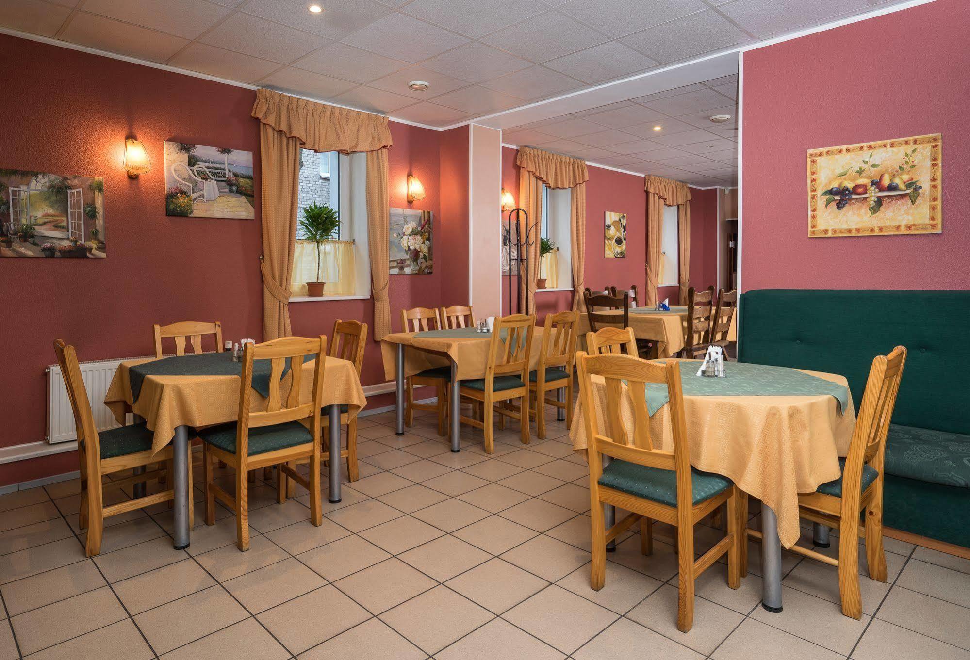 Hotel Lillekuela 2*