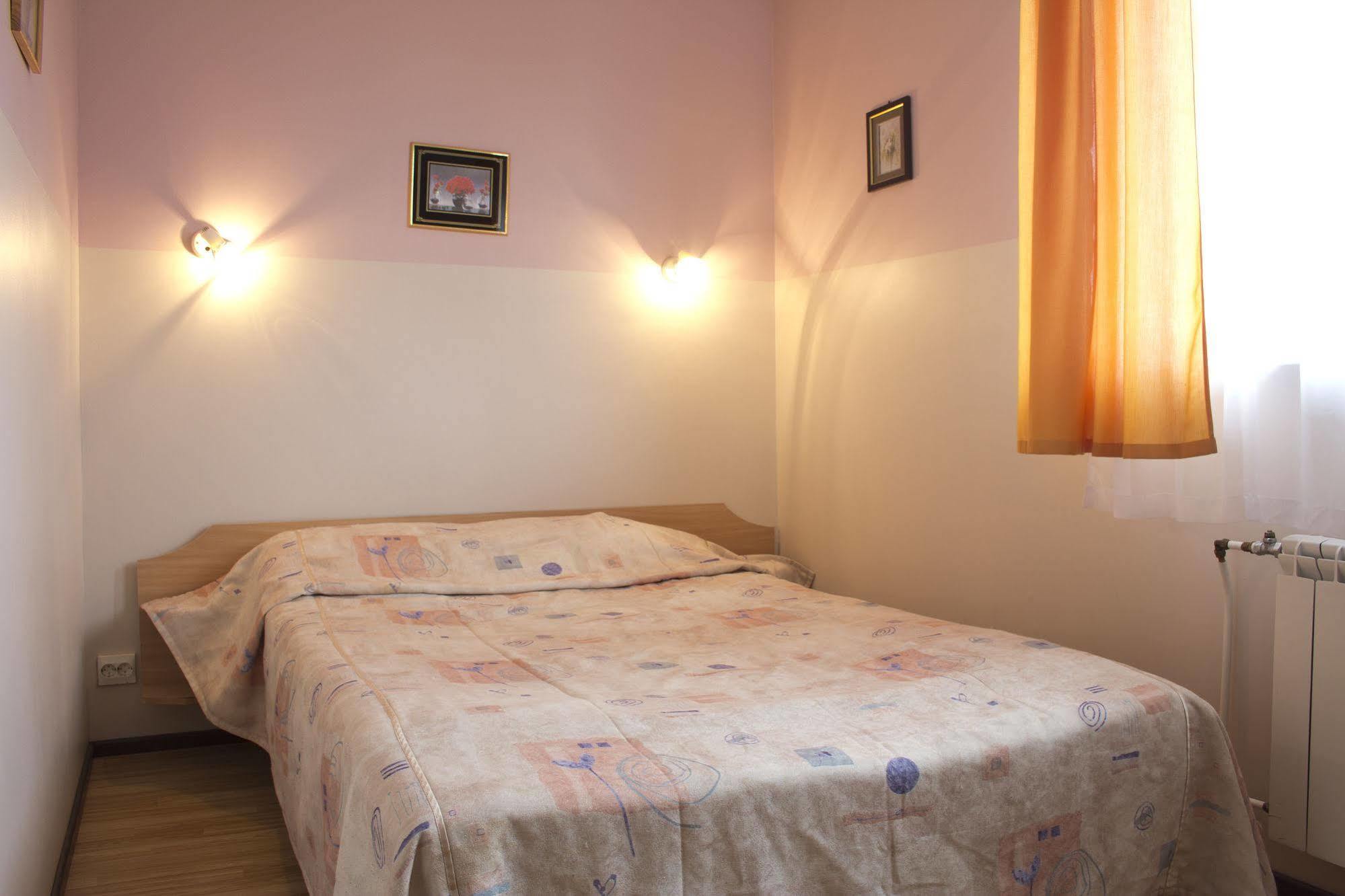 Hotel Lillekuela Tallinn
